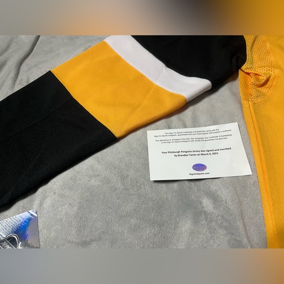 Brandon tanev signed pittsburgh penguins third jersey size 52 with cert of auth - Picture 4 of 6